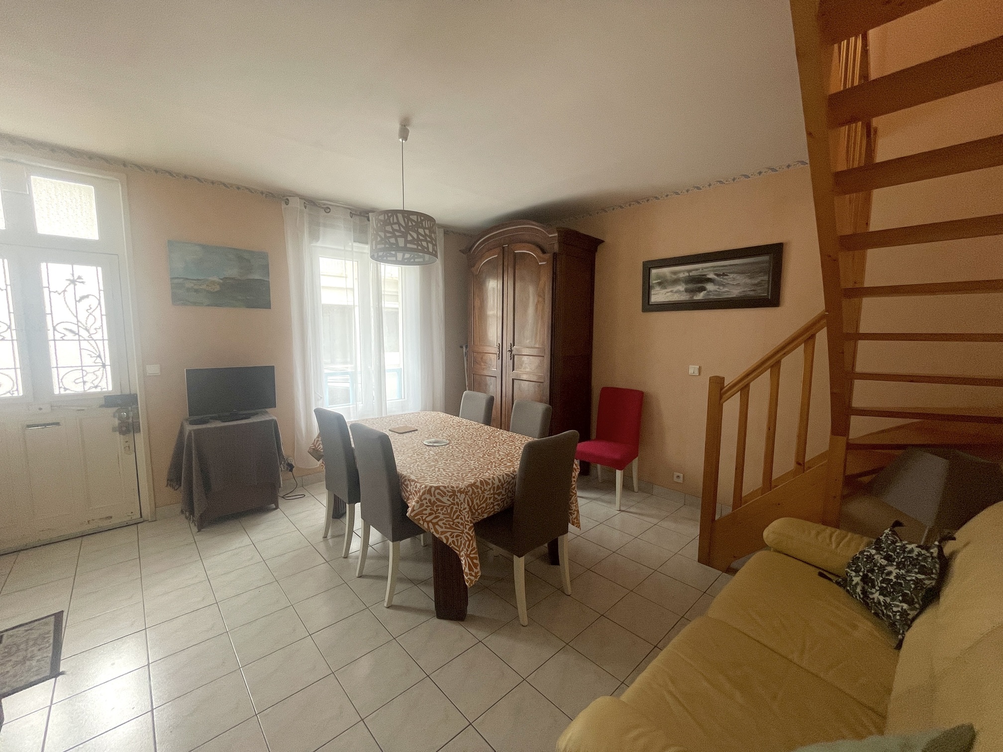 MAIS D04220
